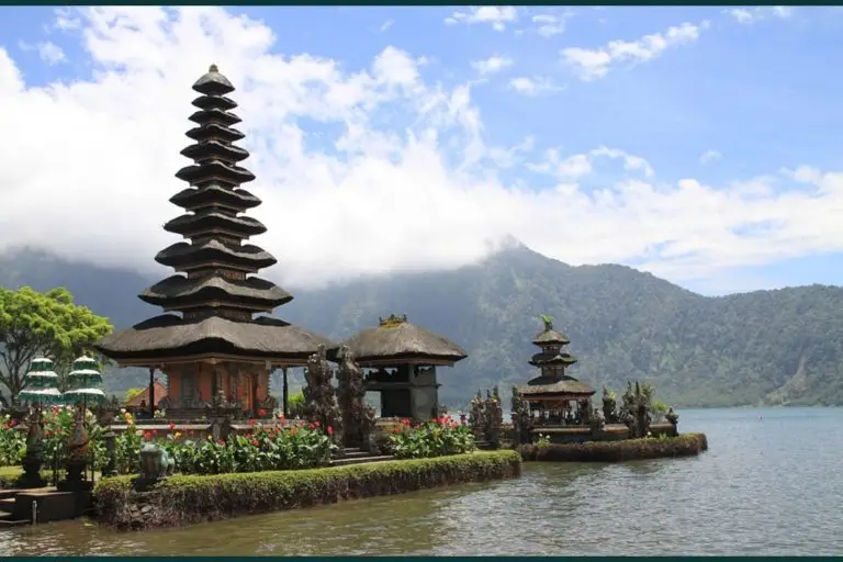 pagoda-g096d60676_1280.jpg